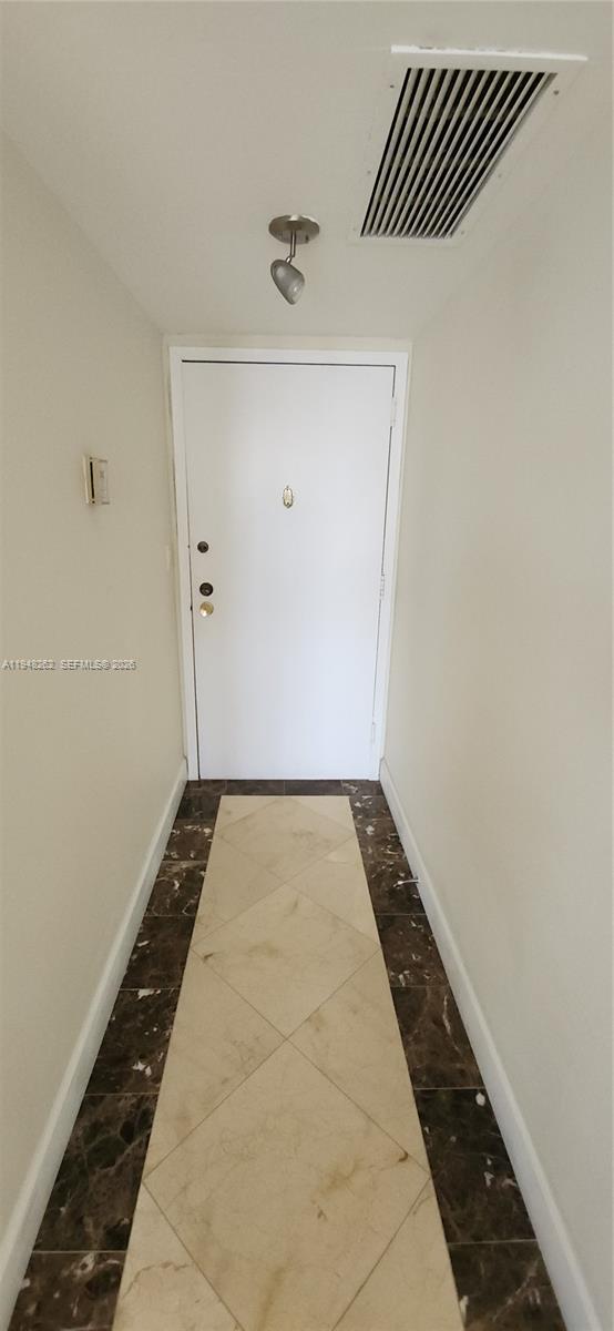 QUADOMAIN TOWER I AND IV - Residential