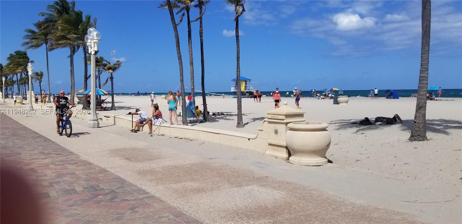 QUADOMAIN TOWER I AND IV - Residential