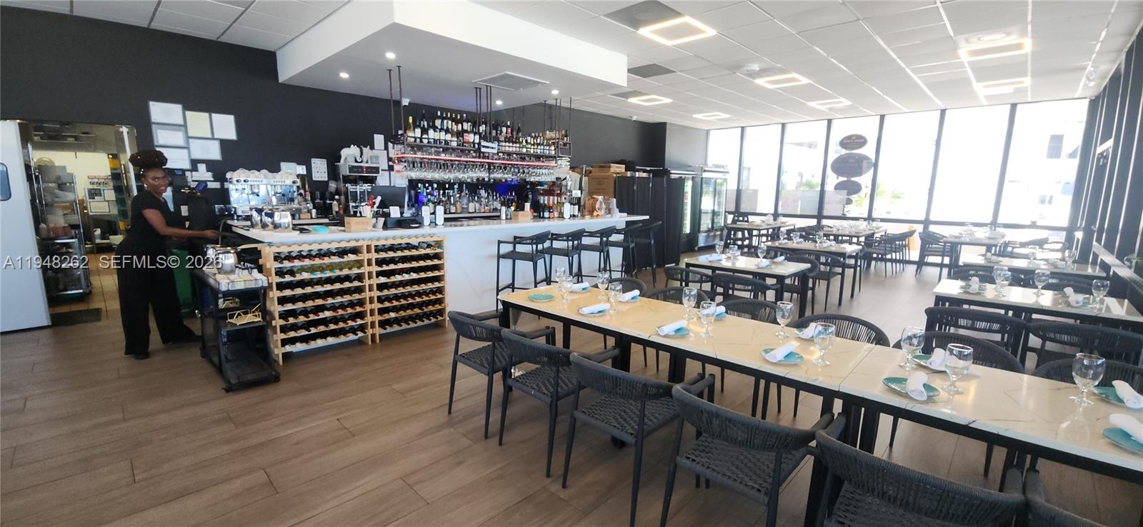 QUADOMAIN TOWER I AND IV - Residential