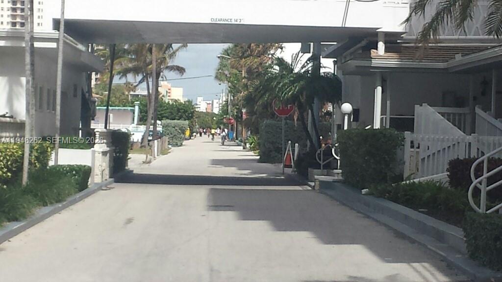 QUADOMAIN TOWER I AND IV - Residential