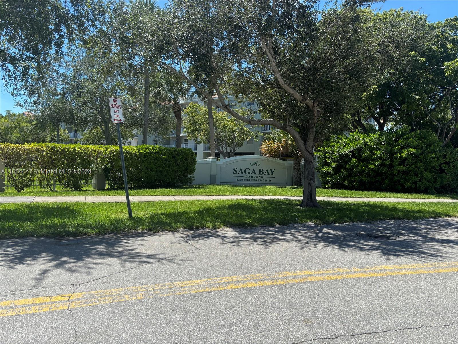 8240 Sw 210th St 201, Cutler Bay, Miami-Dade County, Florida - 2 Bedrooms  
2 Bathrooms - 