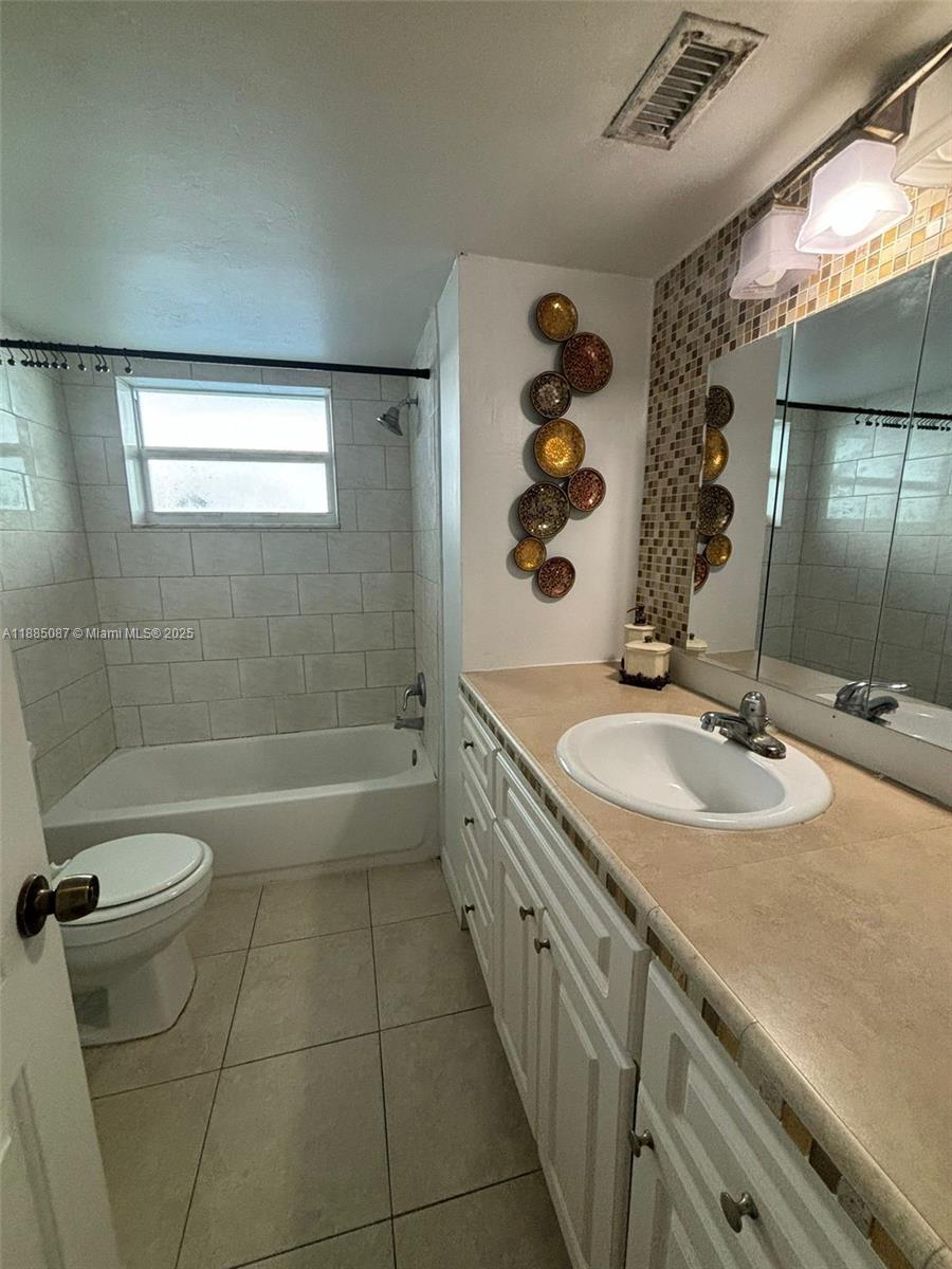 JADE WINDS GROUP - - Residential