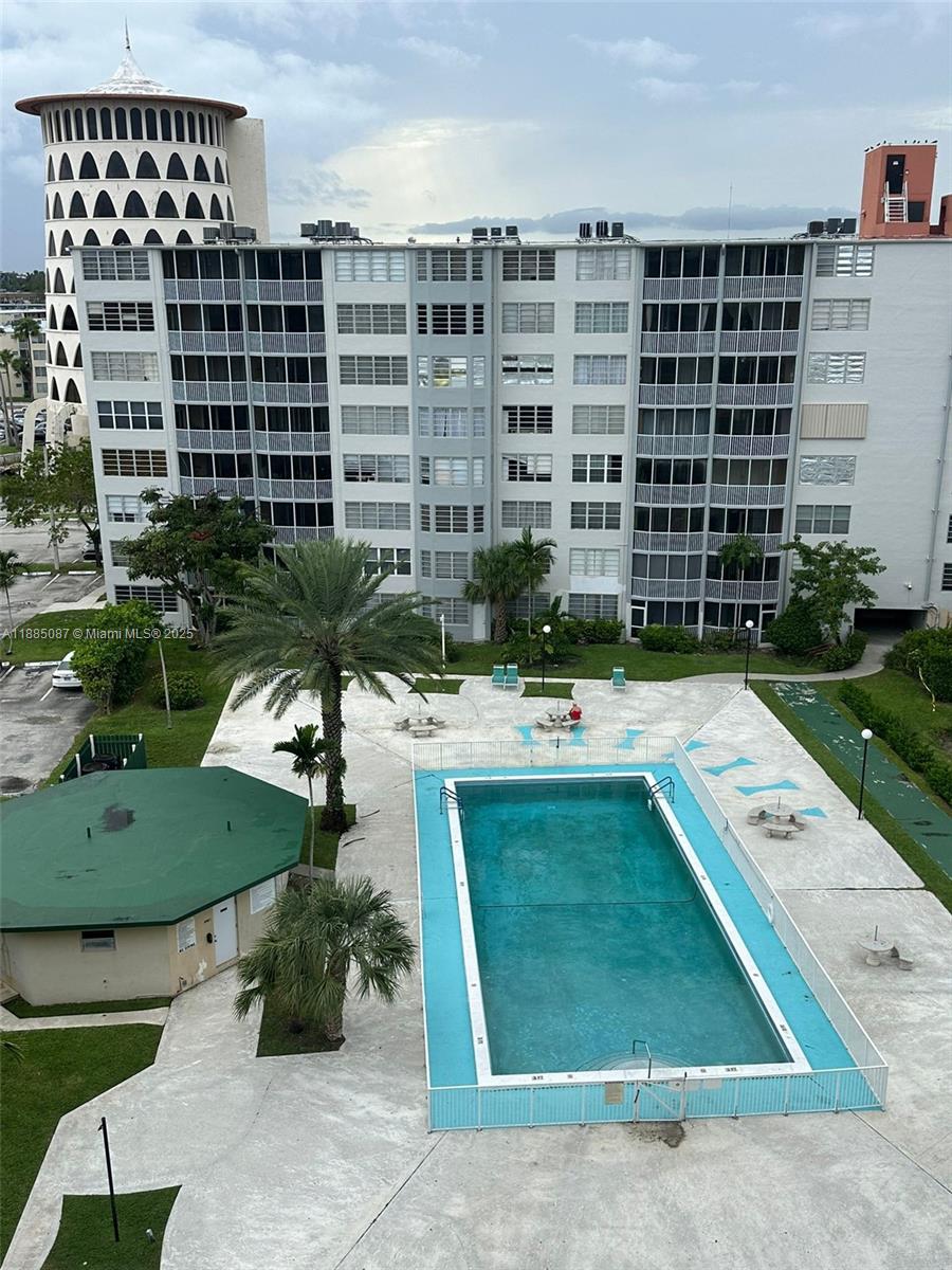 JADE WINDS GROUP - - Residential