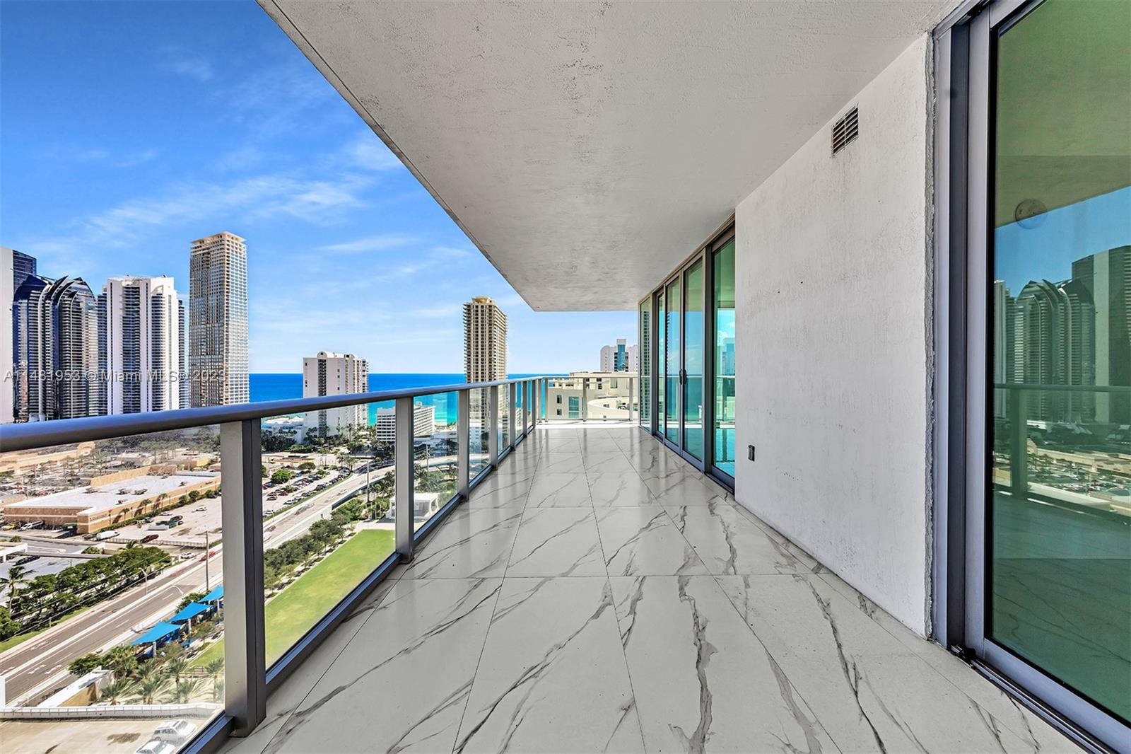 PARQUE TOWERS CONDO - Residential Lease
