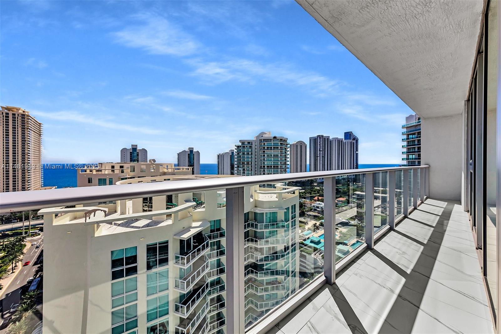 PARQUE TOWERS CONDO - Residential Lease