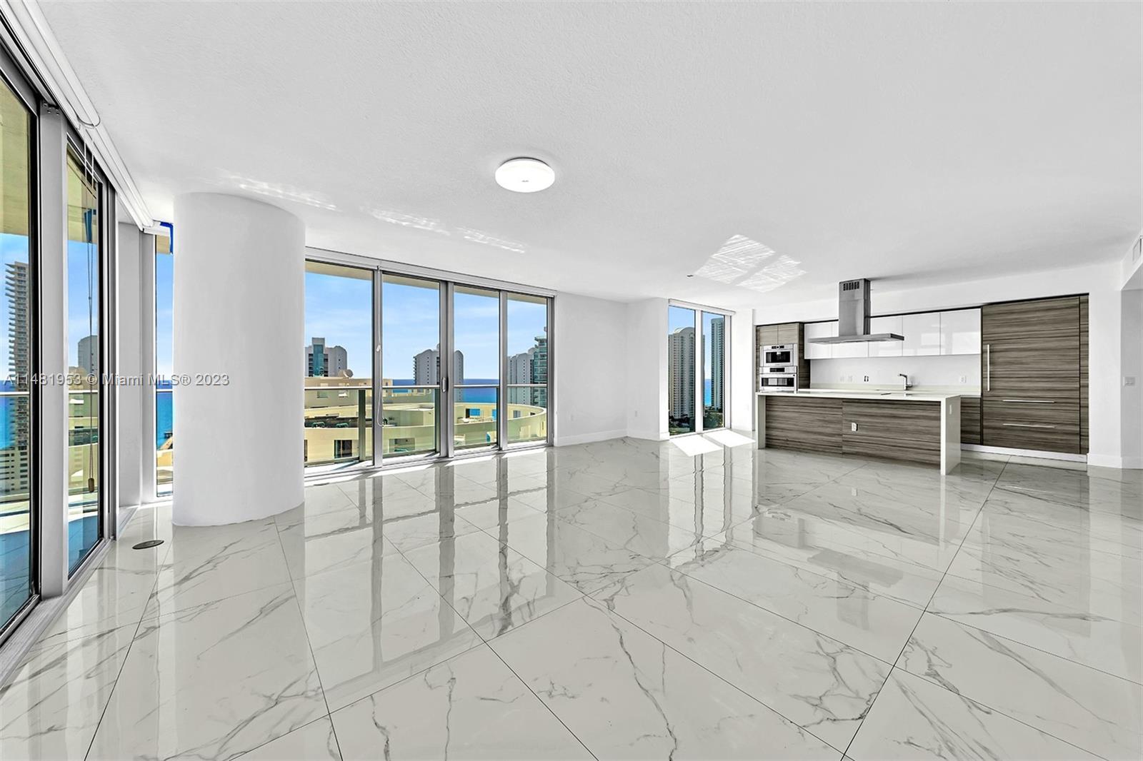 PARQUE TOWERS CONDO - Residential Lease