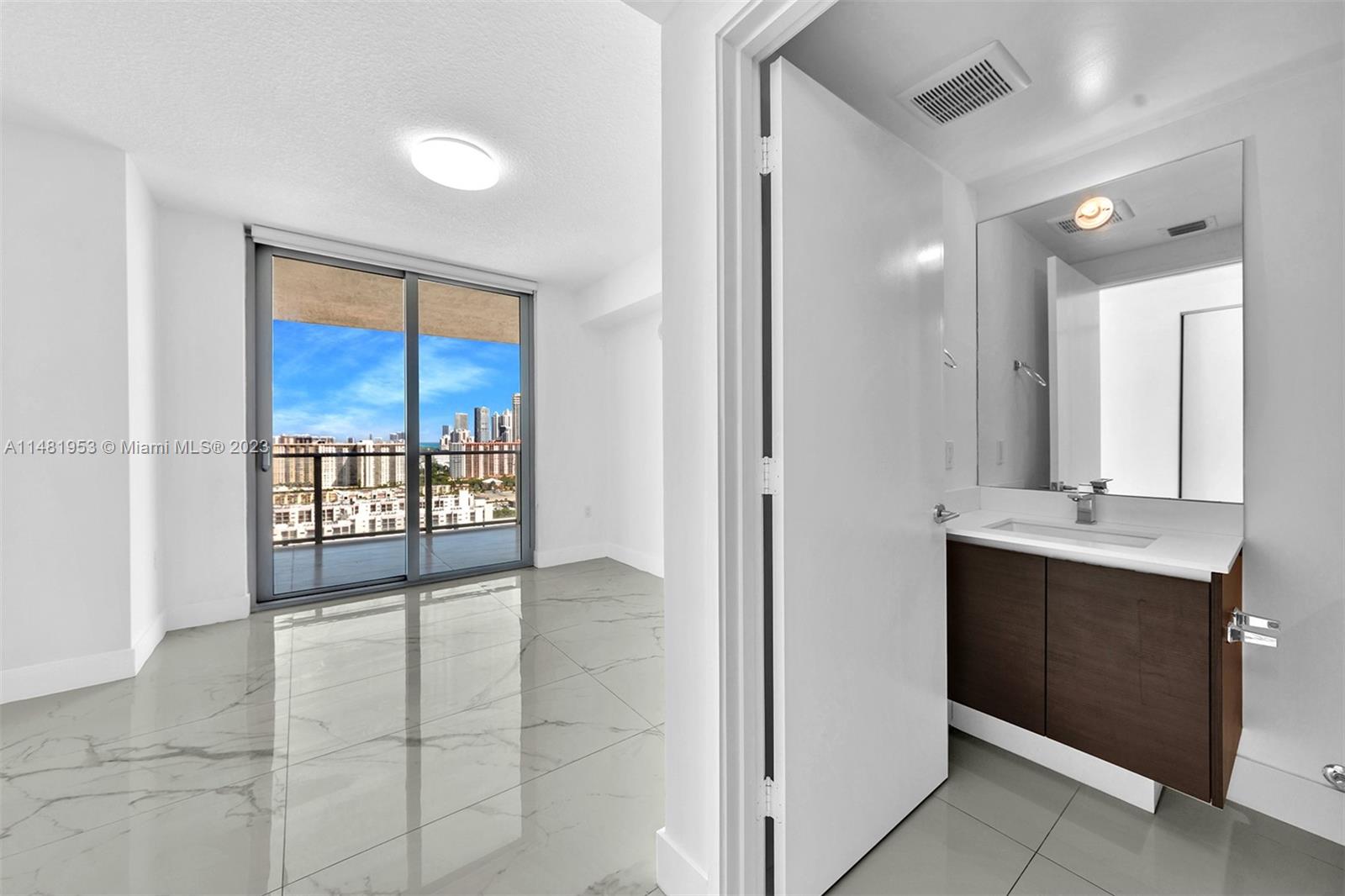 PARQUE TOWERS CONDO - Residential Lease