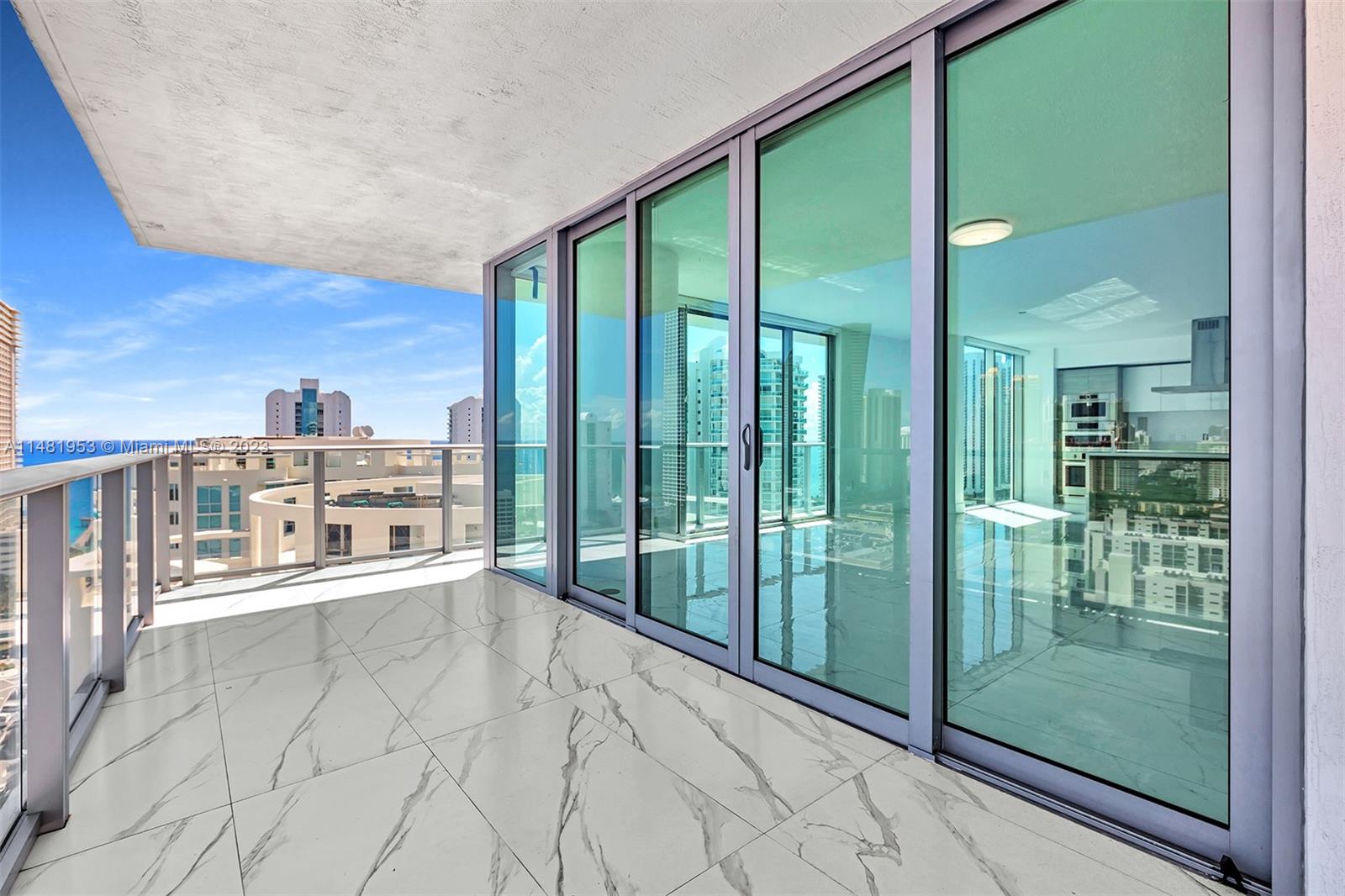 PARQUE TOWERS CONDO - Residential Lease