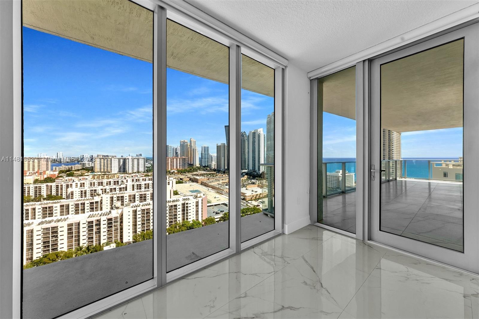 PARQUE TOWERS CONDO - Residential Lease