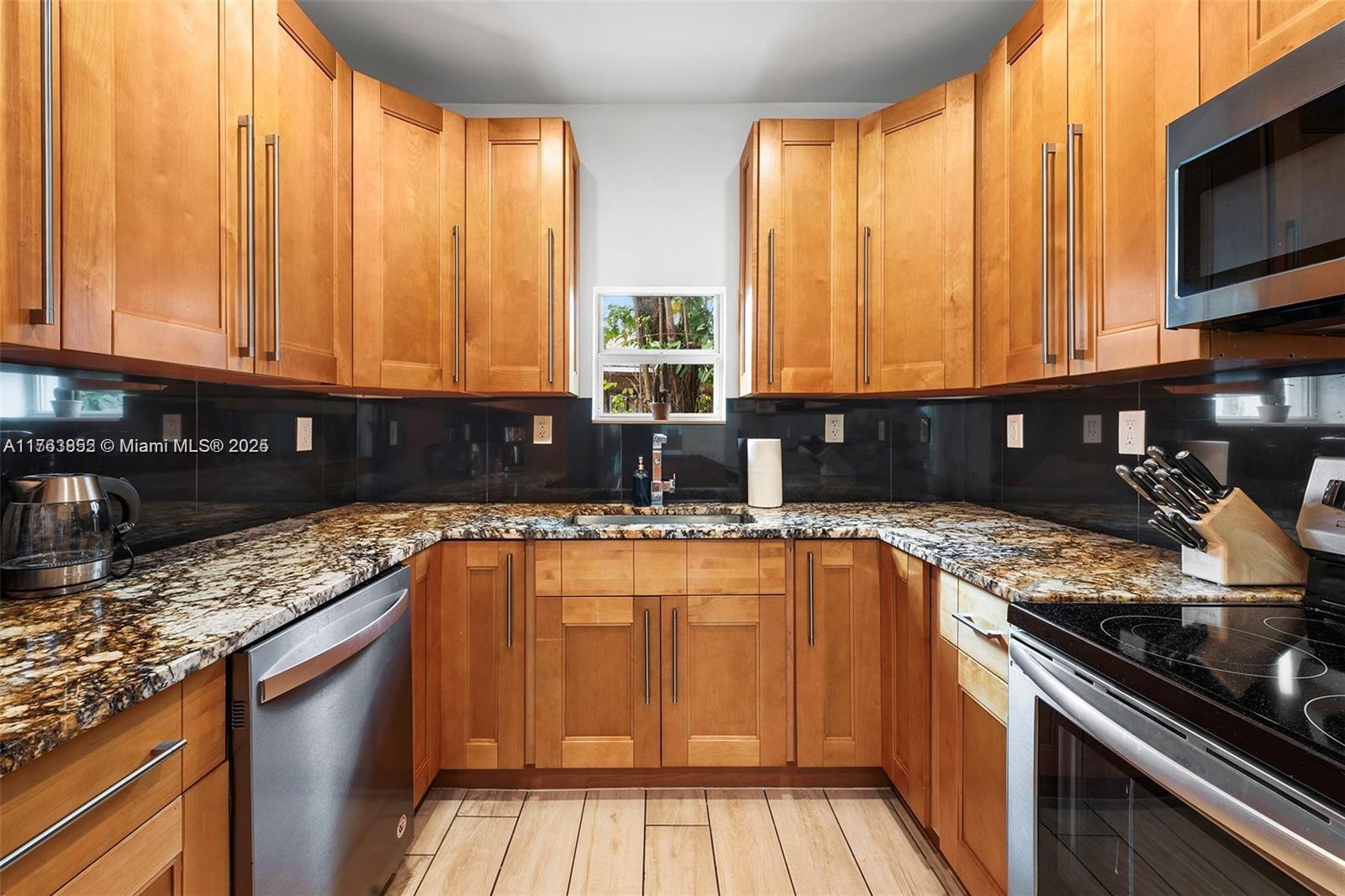 COLLEGE PARK ADDN - Residential