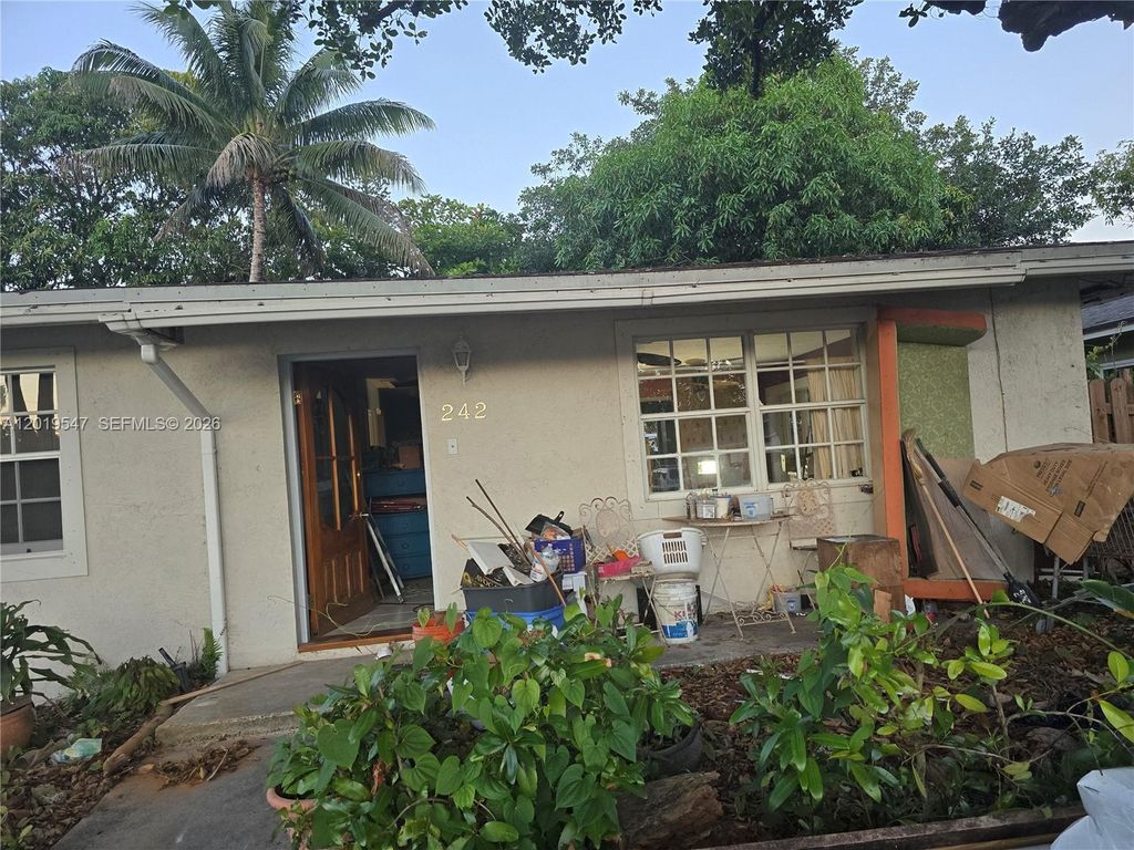 Photo of 242 NW 7th Ave, Dania Beach, FL 33004 (MLS # A12019547)