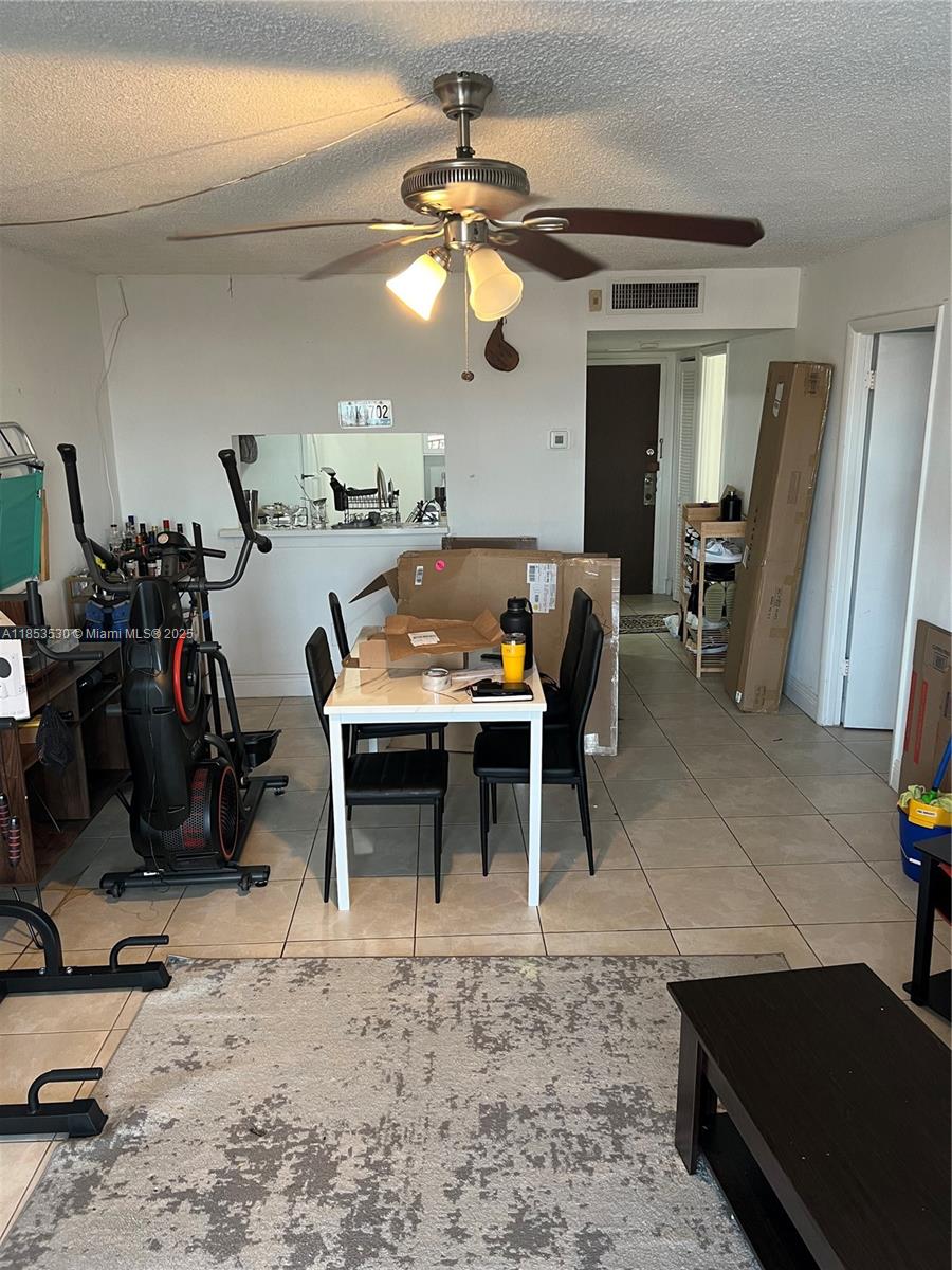 486 NW 165th St Rd B503