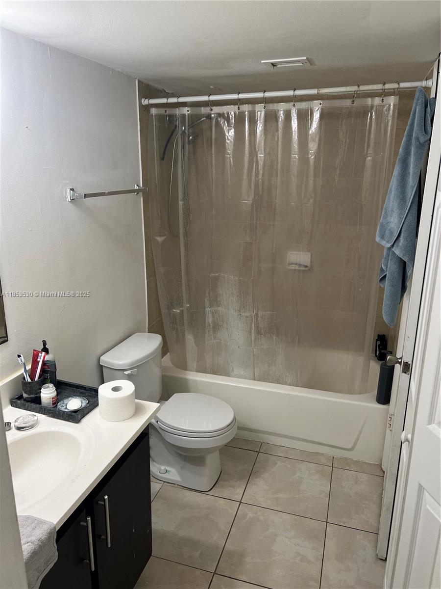 MONTECARLO CONDO - Residential