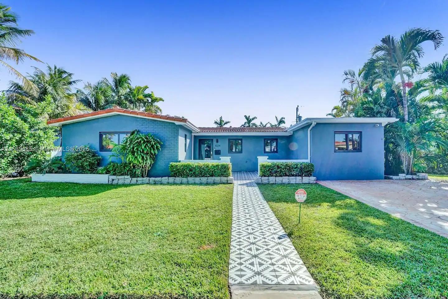 GULFSTREAM ESTATES NO 3 - Residential