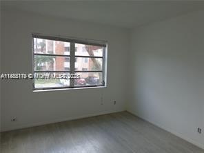 LAUDERDALE OAKS CONDO I - Residential Lease
