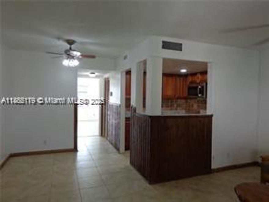 Live the Florida lifestyle! Beautifully upgraded 1BR/1.5BA condo in Lauderdale Oaks (55+). Brand new kitchen & appliances, modern shower, and stylish floors throughout. Relax in 2 heated pools, stay active in the gym, or enjoy billiards & shuffleboard. Just minutes to beaches, shopping & dining. Move-in November 20, 2025!