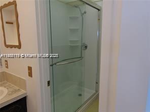 LAUDERDALE OAKS CONDO I - Residential Lease