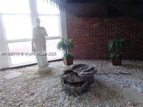 LAUDERDALE OAKS CONDO I - Residential Lease