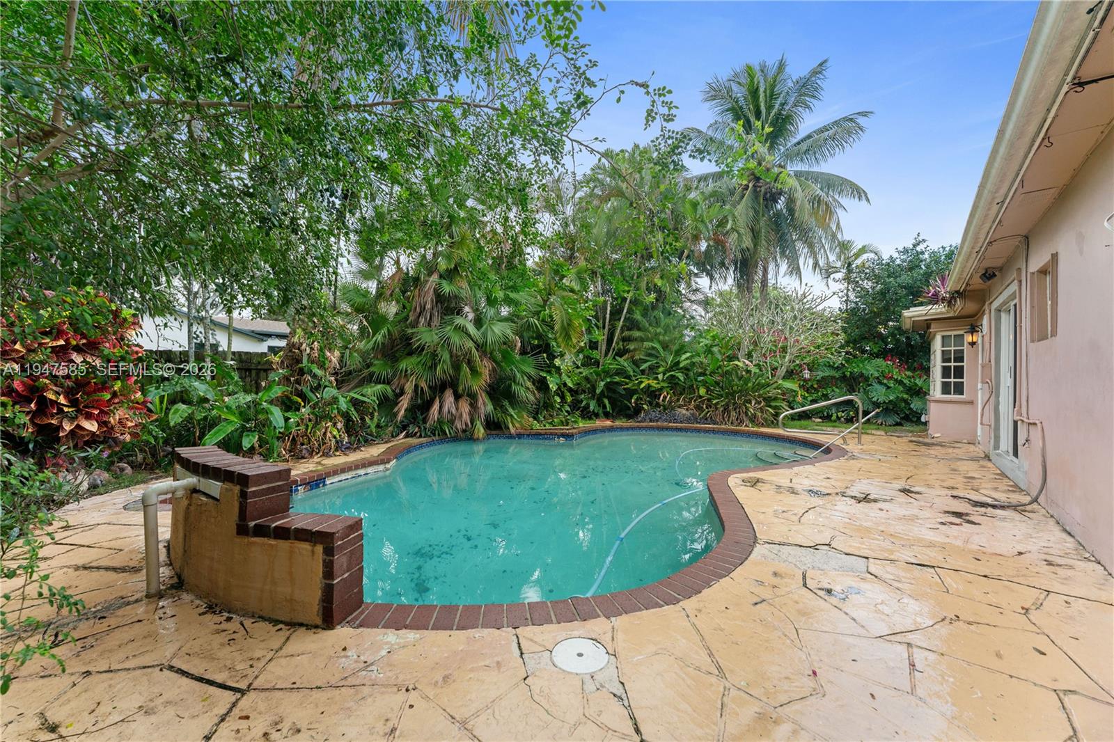 GUARDIAN ESTATES - Residential