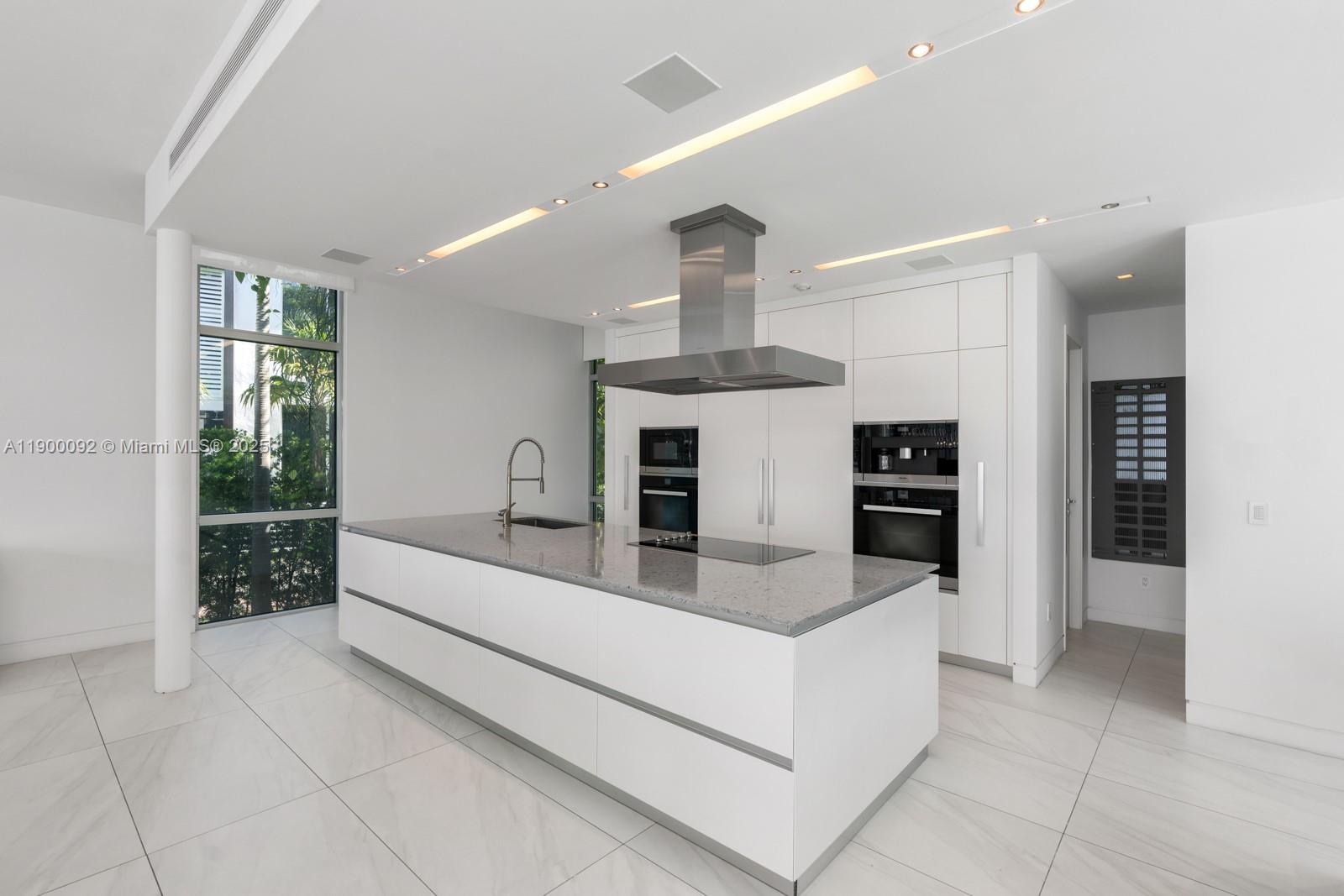 HIBISCUS ISLAND - Residential