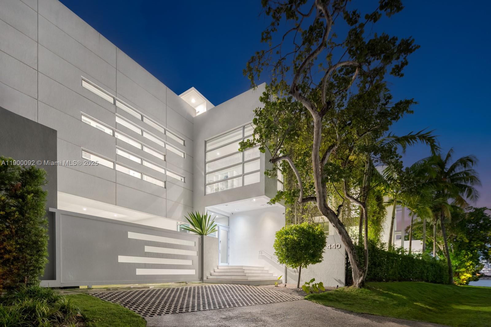 HIBISCUS ISLAND - Residential