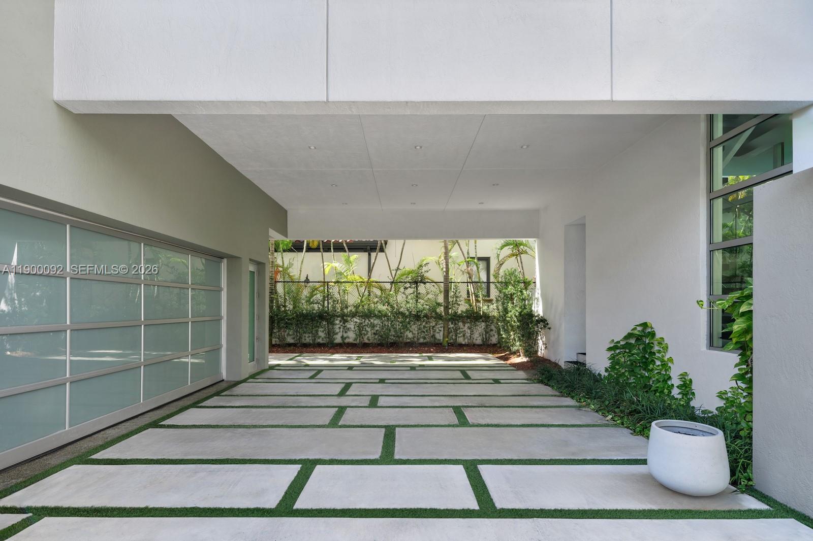 HIBISCUS ISLAND - Residential