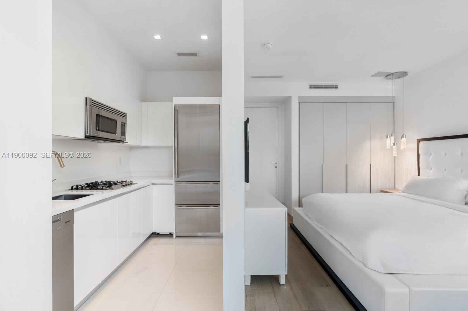 HIBISCUS ISLAND - Residential