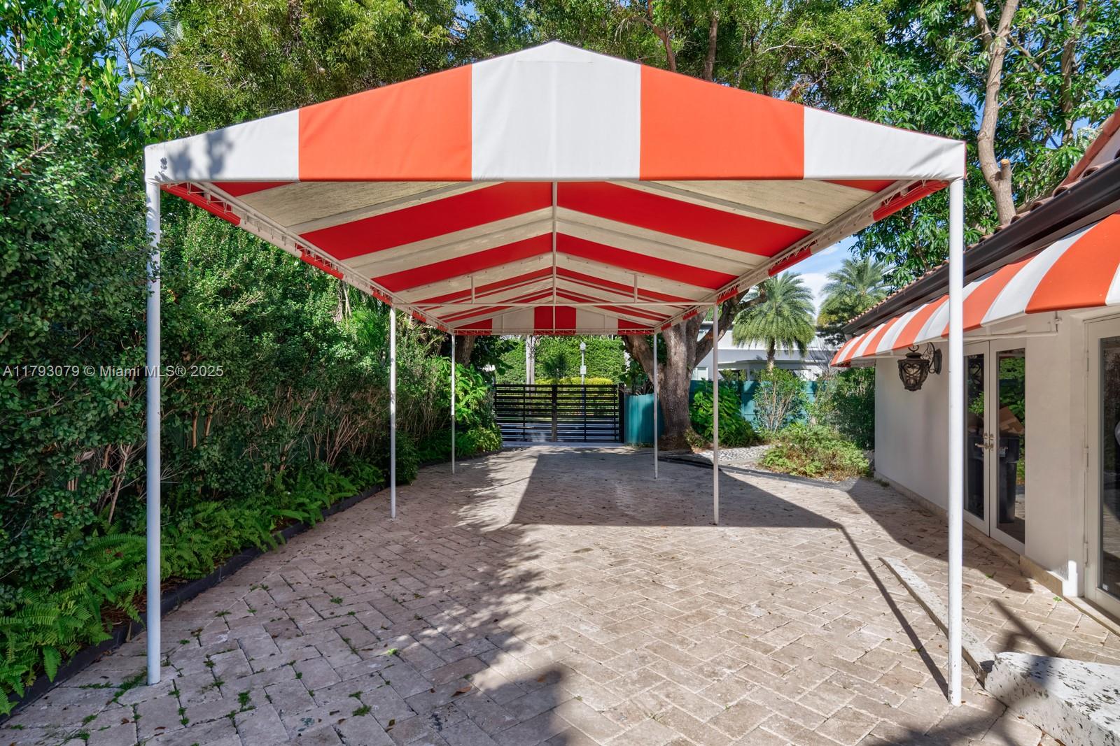 FLAMINGO TERRACE SUB - Residential