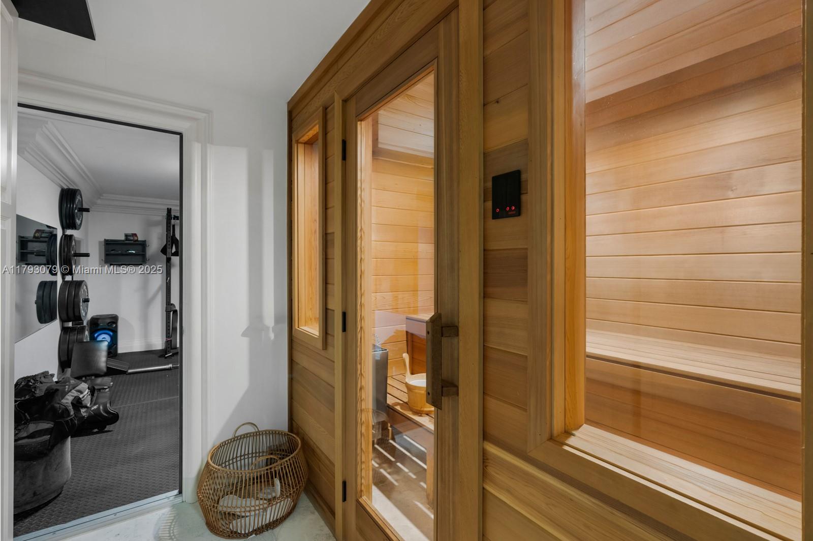 FLAMINGO TERRACE SUB - Residential