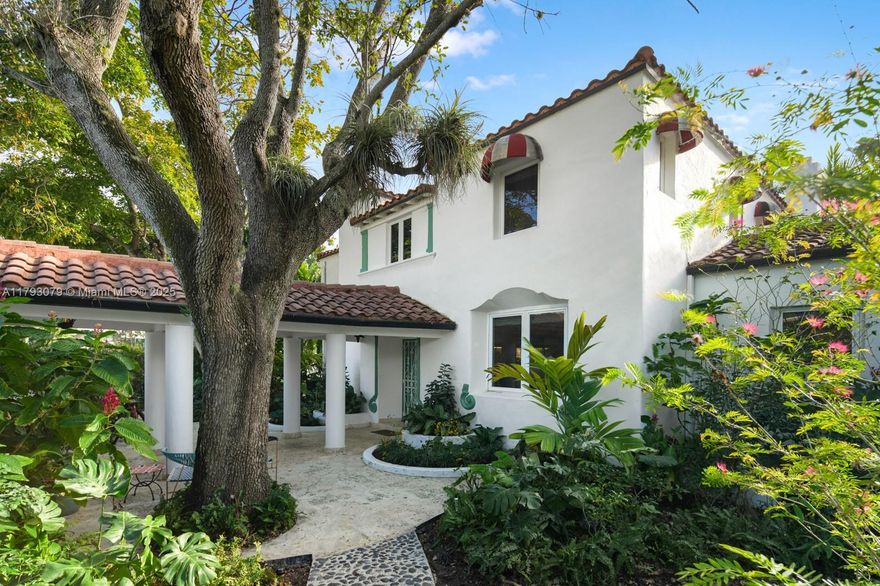 Ultra-Private estate situated on an oversized 15,725 SF lot in the heart of Miami Beach. Exquisitely renovated
entertainer's dream home featuring 3 bedrooms/2 baths up and 1bed/2bath down plus spectacular den and sun
lounge. South facing, sun-flooded pool with brand new oversized outdoor coral stone Jacuzzi and cold plunge
reaching freezing temperatures. Impeccably landscaped grounds w/mature specimen trees and flowers. White
marble custom kitchen with Viking & Sub-Zero appliances. Property completely walled & gated, security system
with cameras. Just steps to the ocean, top resorts and Lincoln Road.