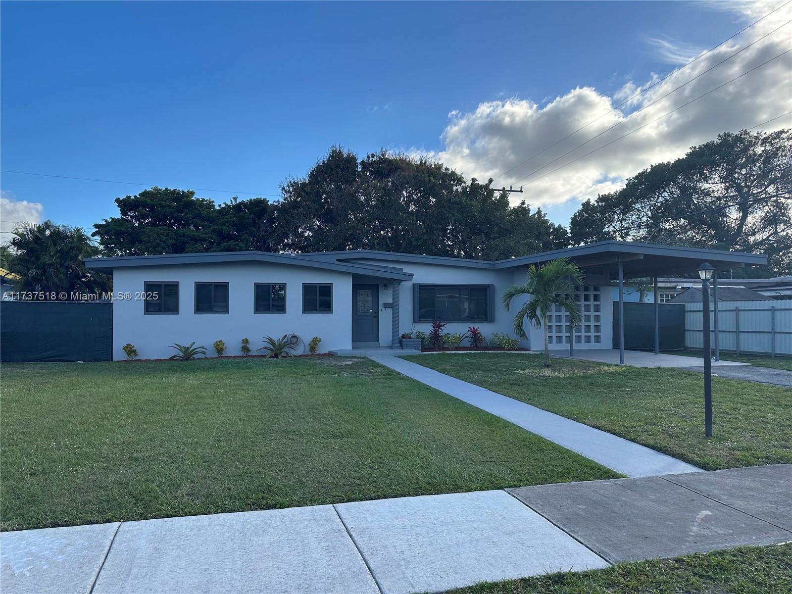 CRAVERO CLOVERLEAF ESTATE - Residential