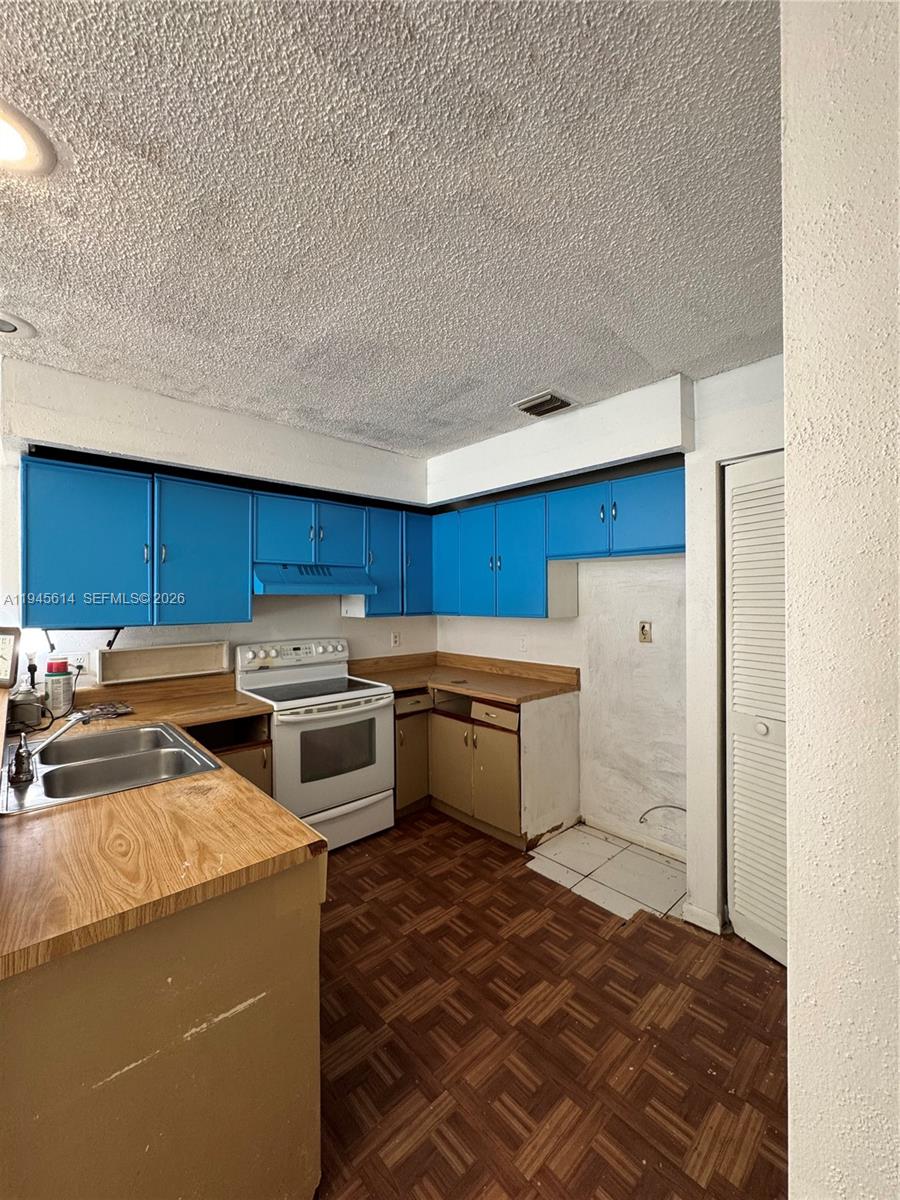 ROCK ISLAND LAND CORP - Residential