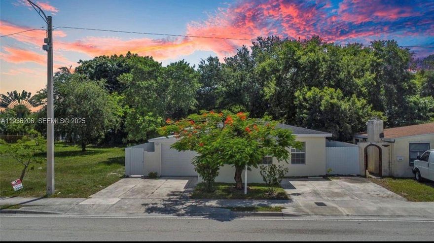 Beautifully 3-bedroom, 2-bath single-family home in Fort Lauderdale offering over 1,900 sq. ft. of spacious living. This move-in-ready property features a brand-new roof, updated kitchen ,stainless-steel appliances, and beautiful bathrooms. Upon entry, you’re welcomed by a bright and expansive living area that flows seamlessly into the kitchen, enhanced by abundant natural light, neutral paint tones, and an open layout ideal for both everyday living and entertaining. The kitchen offers ample cabinetry for generous storage and functionality.
Downtown Fort Lauderdale is less than a mile away, with Fort Lauderdale Beach just 10 minutes away and Fort Lauderdale–Hollywood International Airport approximately 15 minutes away, offering exceptional convenience and accessibility.
Zoned RD-15 (medium density), this property presents excellent development potential, allowing for single-family or duplex use, making it an attractive opportunity for homeowners and investors alike.