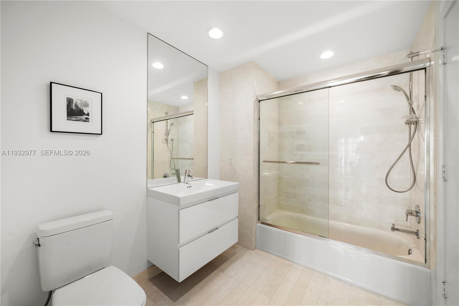 MARINA PALMS RESIDENCES S - Residential