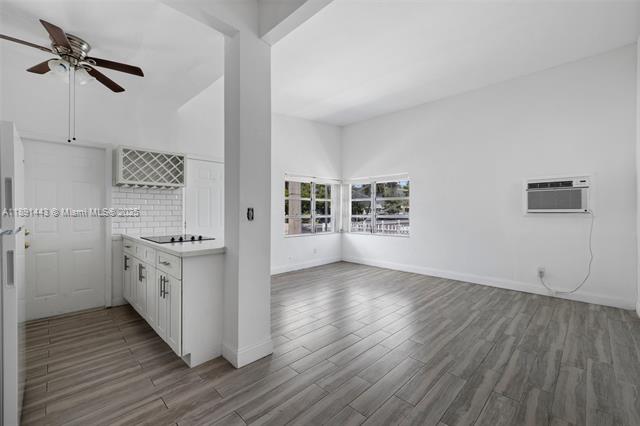 BISCAYNE BCH SUB - Residential Lease