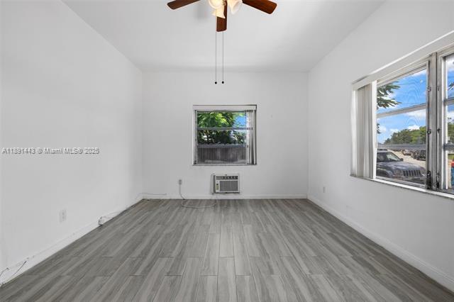 BISCAYNE BCH SUB - Residential Lease