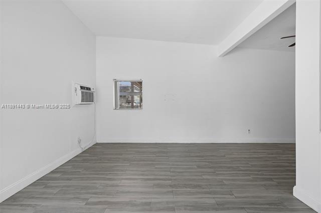 BISCAYNE BCH SUB - Residential Lease