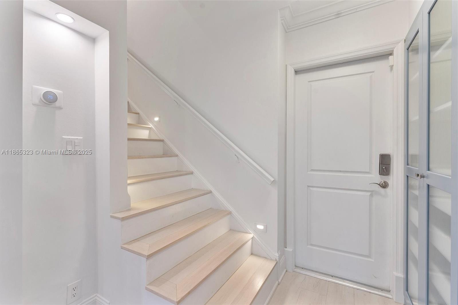 SUN AND SURF CLUB COMMUNI - Residential