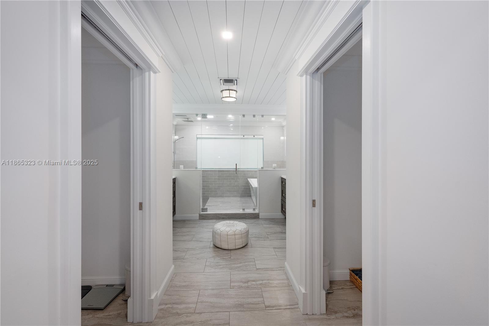 SUN AND SURF CLUB COMMUNI - Residential