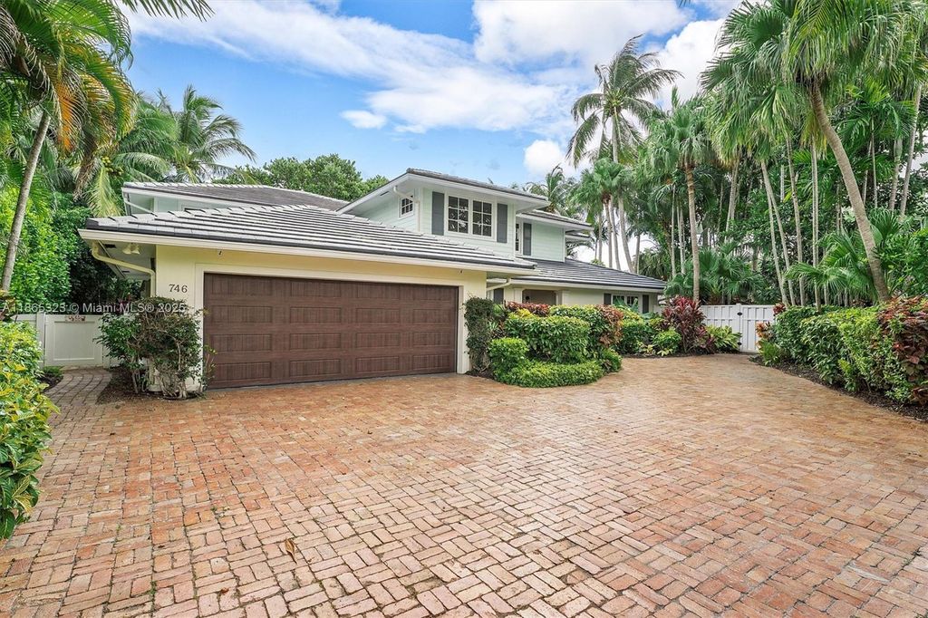 Photo of 746 Marble Ct, Boca Raton, FL 33432 (MLS # A11865323)