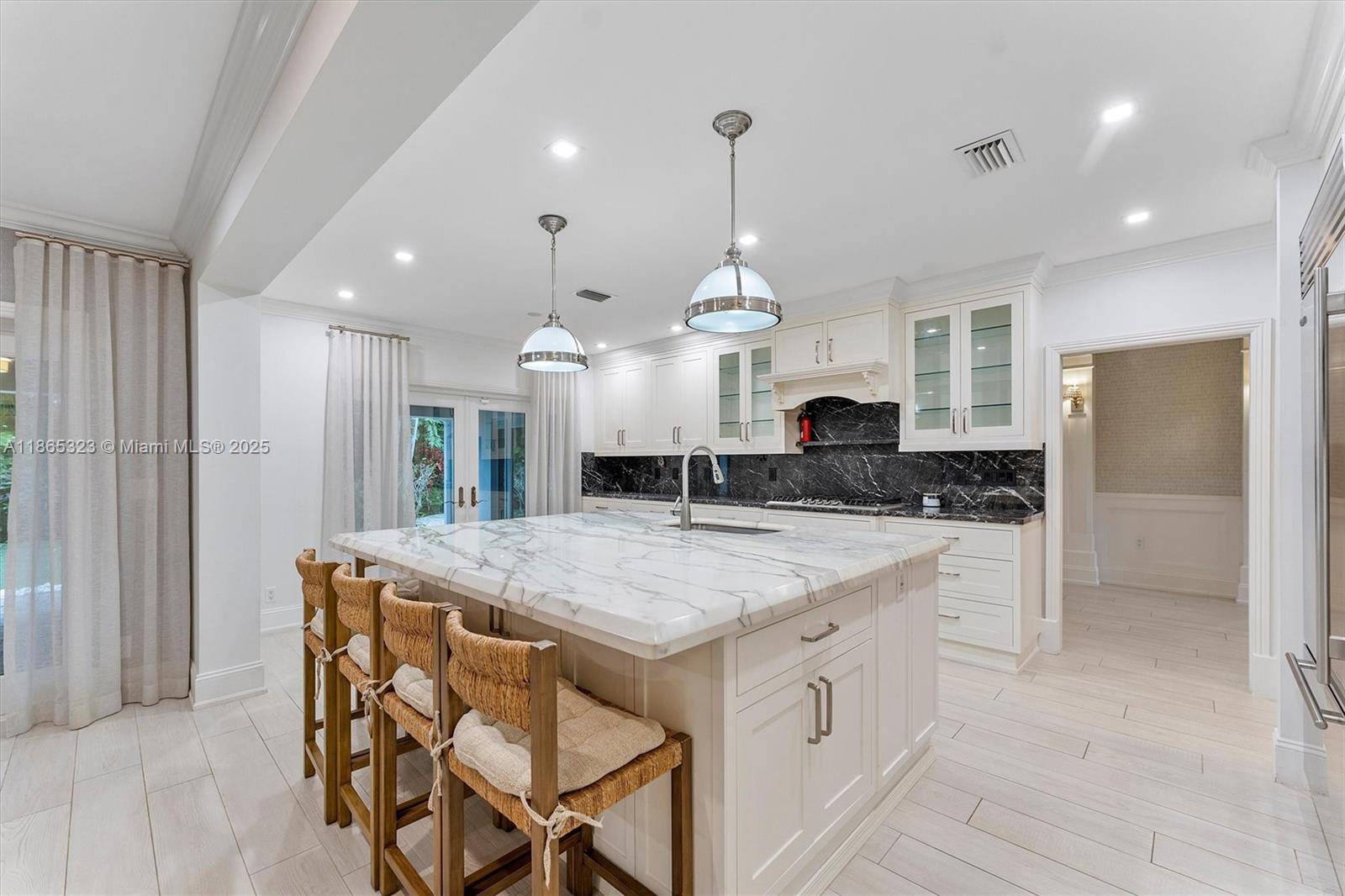 SUN AND SURF CLUB COMMUNI - Residential