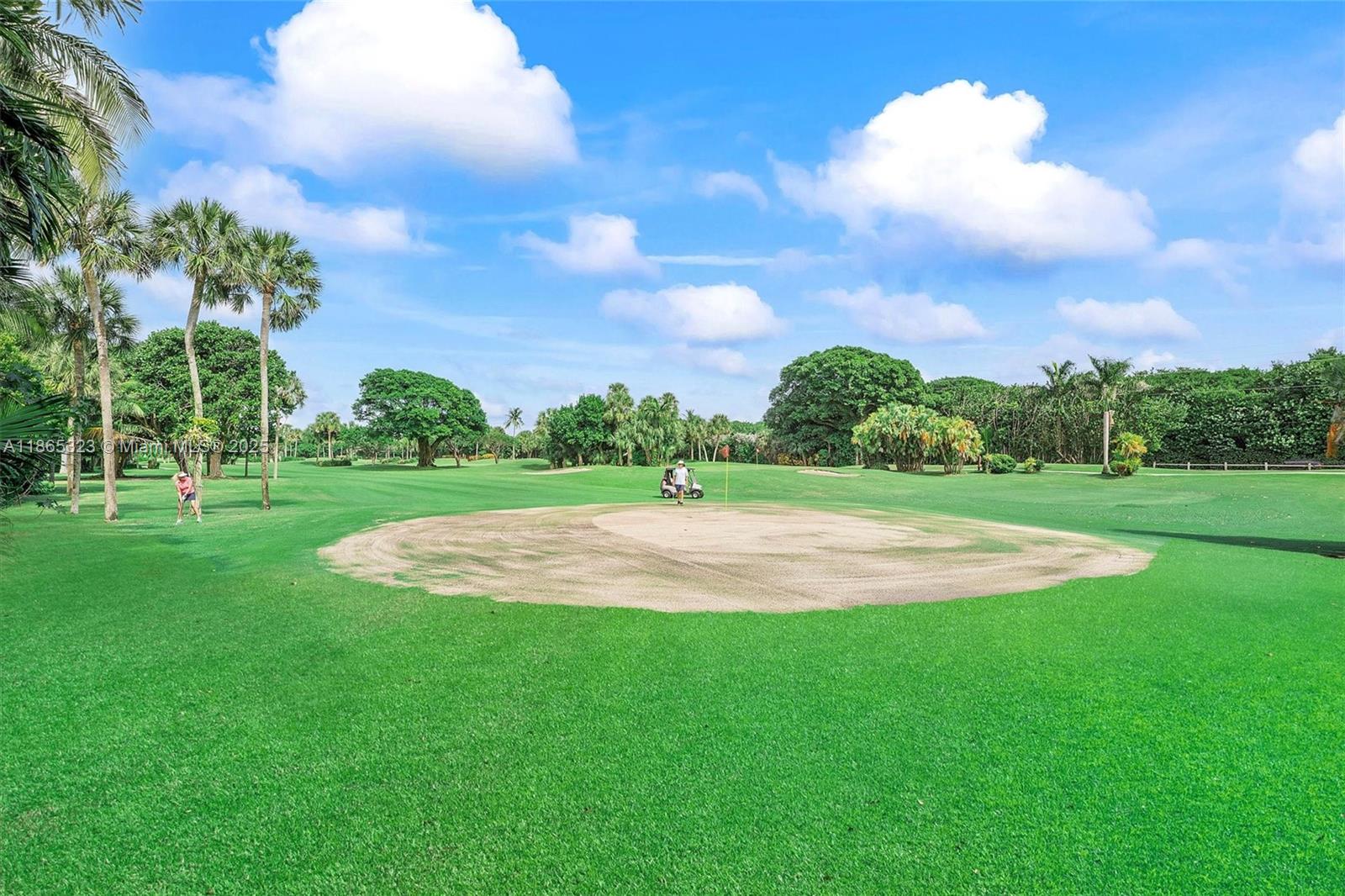 SUN AND SURF CLUB COMMUNI - Residential