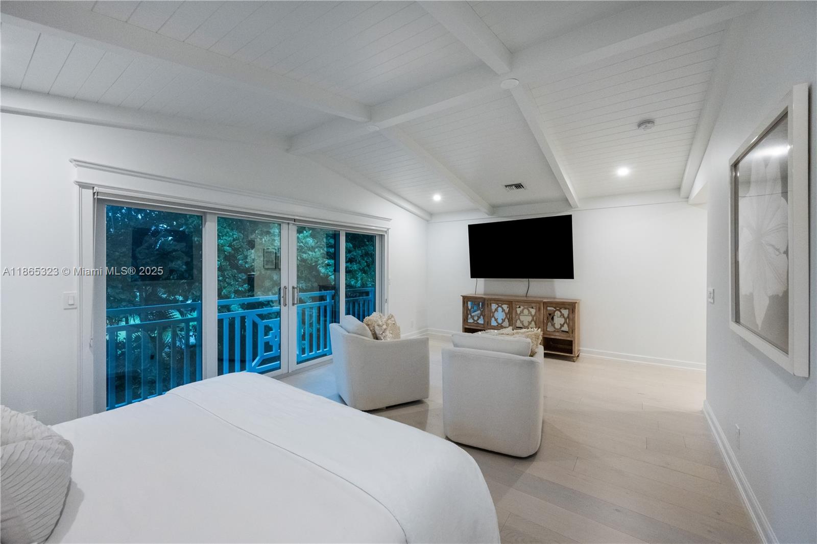 SUN AND SURF CLUB COMMUNI - Residential