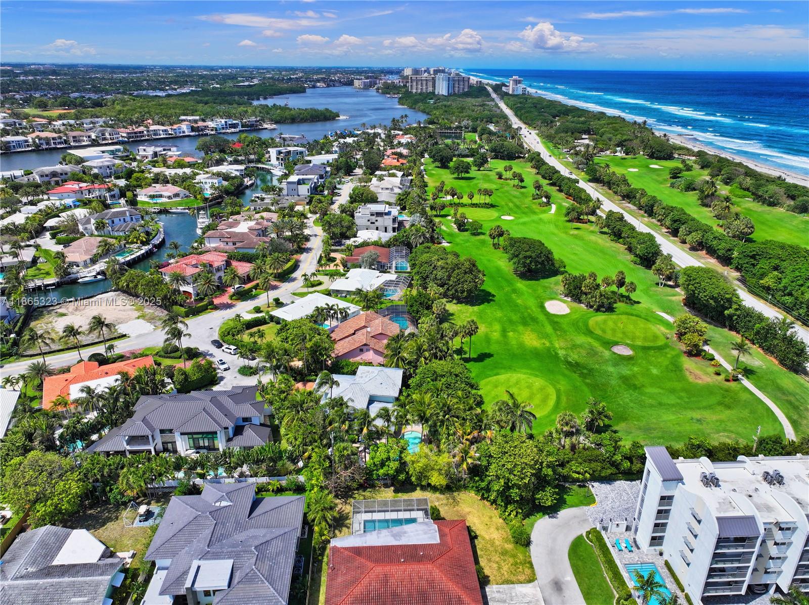 SUN AND SURF CLUB COMMUNI - Residential