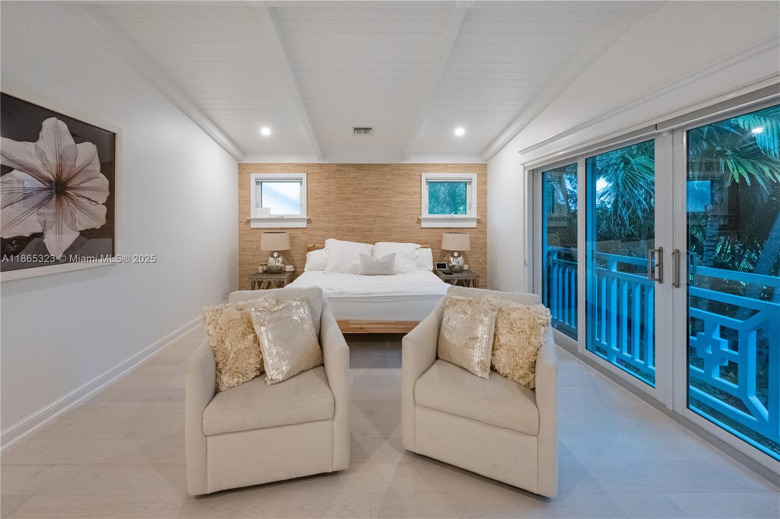 SUN AND SURF CLUB COMMUNI - Residential