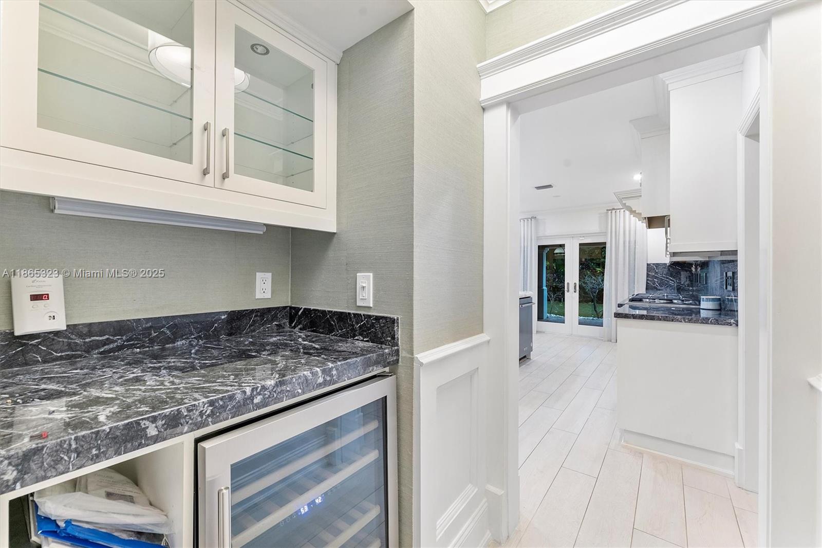 SUN AND SURF CLUB COMMUNI - Residential