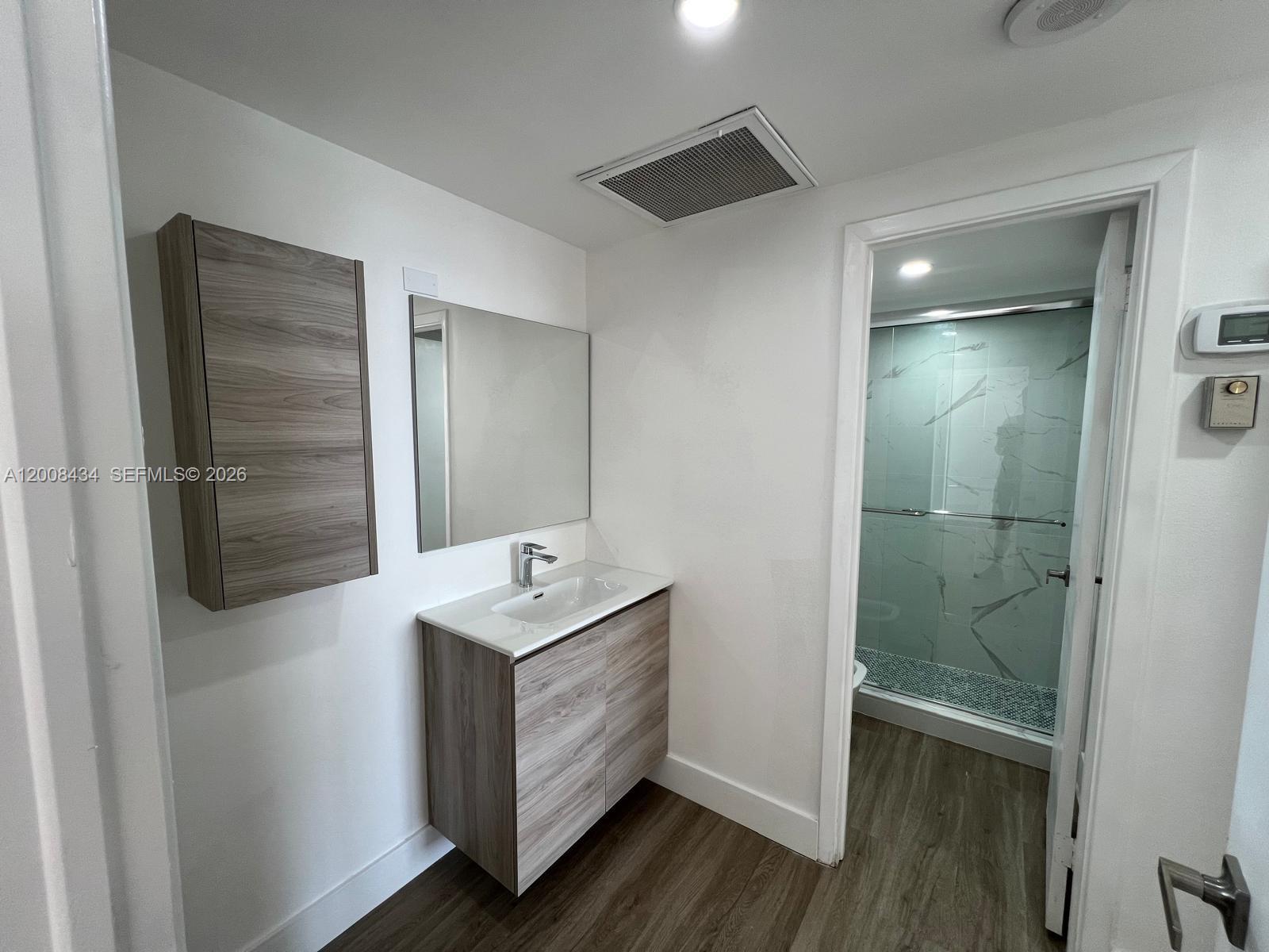 ARLEN HOUSE WEST CONDO - Residential