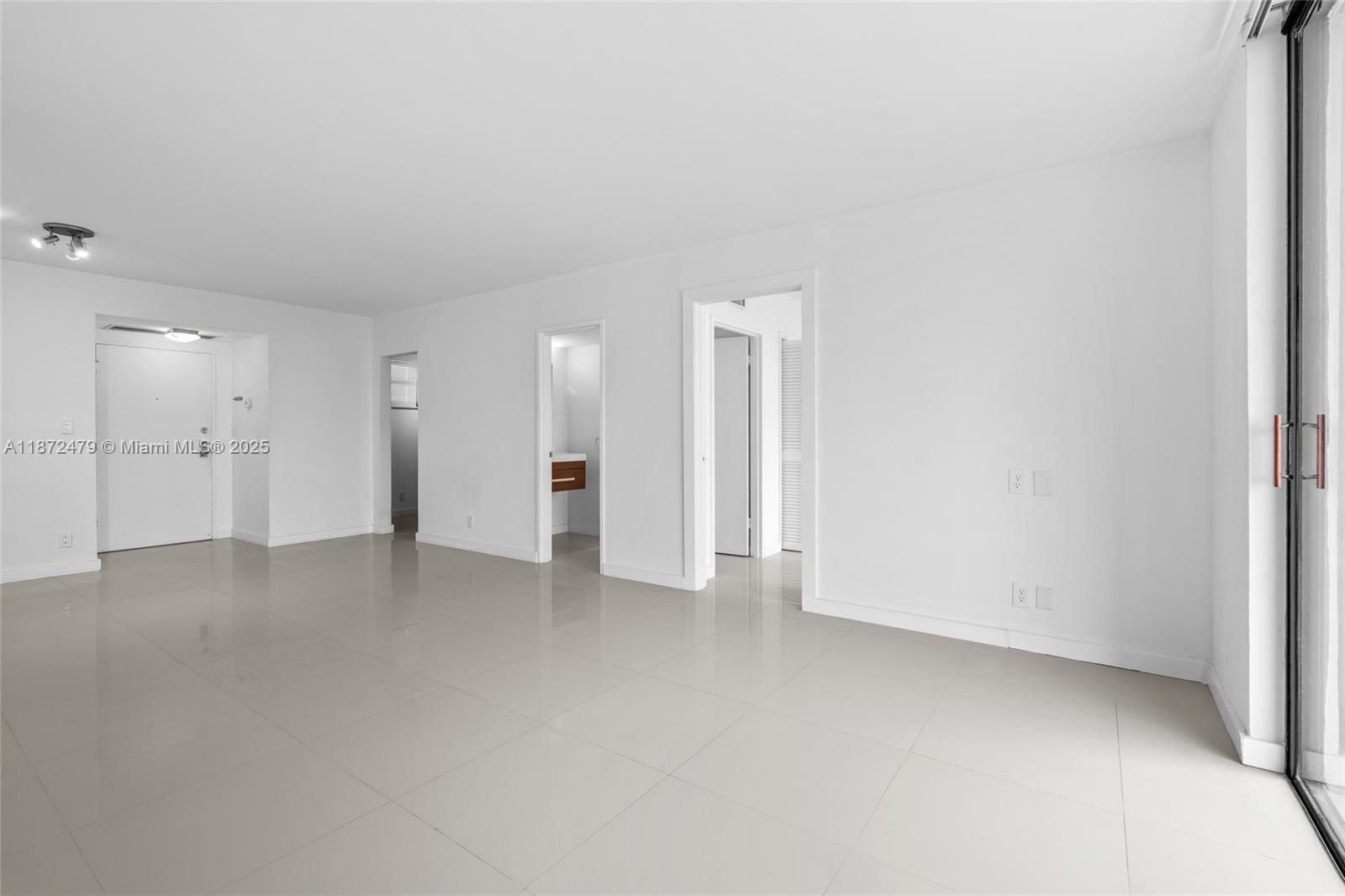 OLYMPUS CONDO PHASE - Residential