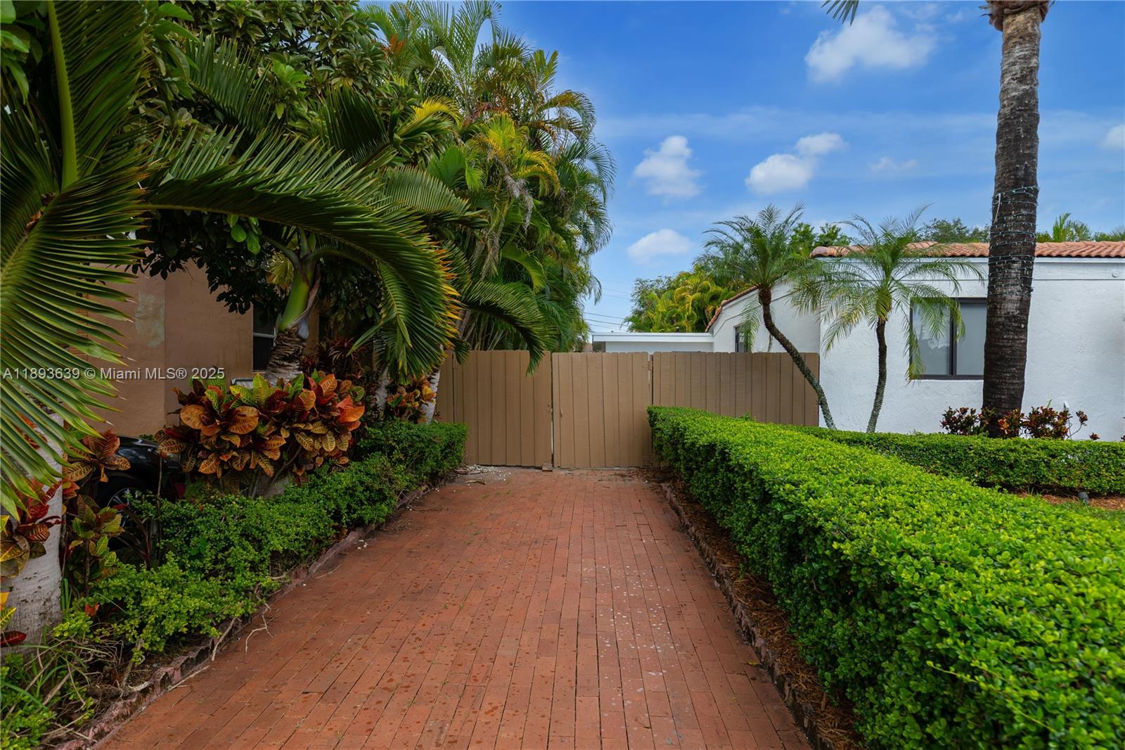 CENTRAL MIAMI PT 3 - Residential Lease