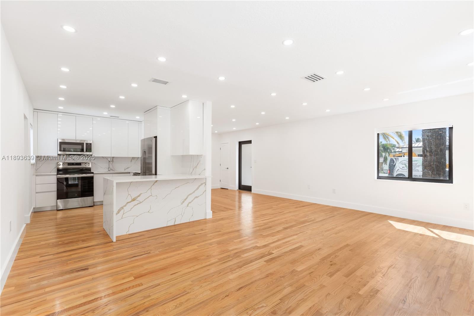 CENTRAL MIAMI PT 3 - Residential Lease